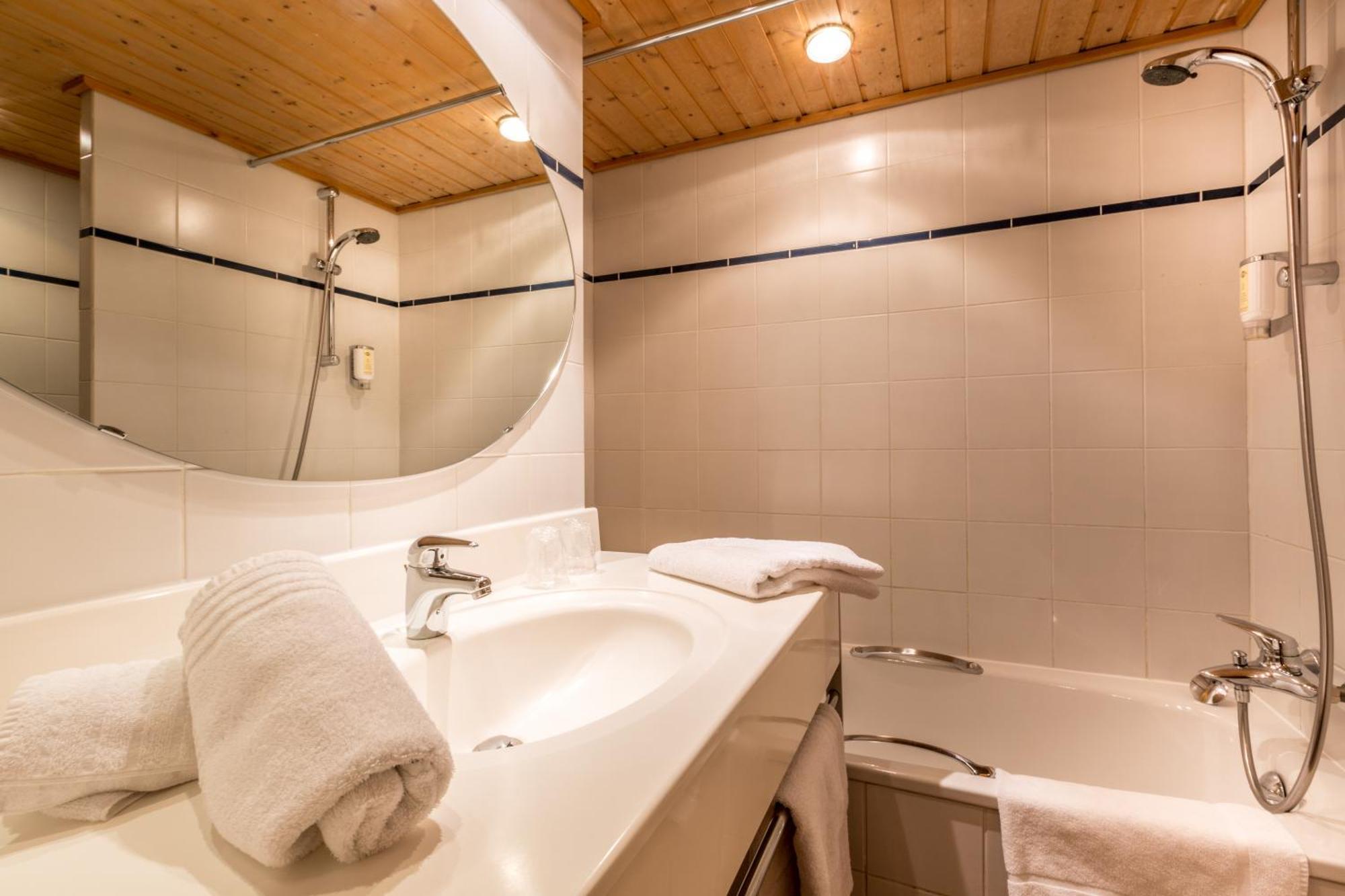 Hotel Les Cretes Blanches Val-dʼIsère Habitación foto